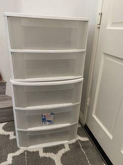 Storage containers