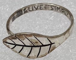 Vintage Sterling Silver Ring, Nice Leaf Design, Size 8 1/2, Nice Design, Quality, Jewelry, Accessory, Stamped 925, Clothing, 1148, Engagement Ring, We