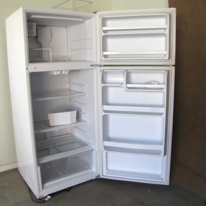 Whirlpool estate refrigerator for Sale in Burleson, TX OfferUp