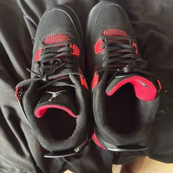 Red Thunder Jordan 4’s
