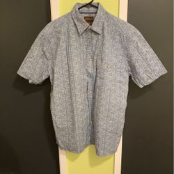 Men’s Short Sleeve Shirt (size M)
