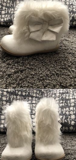 Toddler White furry boots
