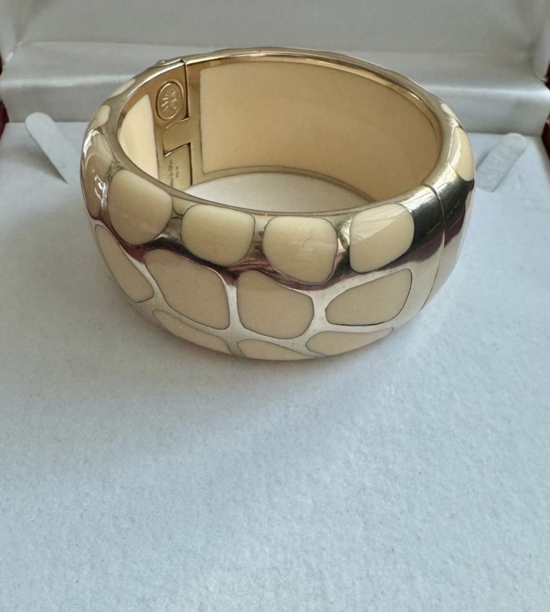 Angelique De Paris Wide Vermeil Safari golden Bangle bracelet In great condition Marked Angelique De Paris wide Vermeil Safari Bangle, bracelet. Res