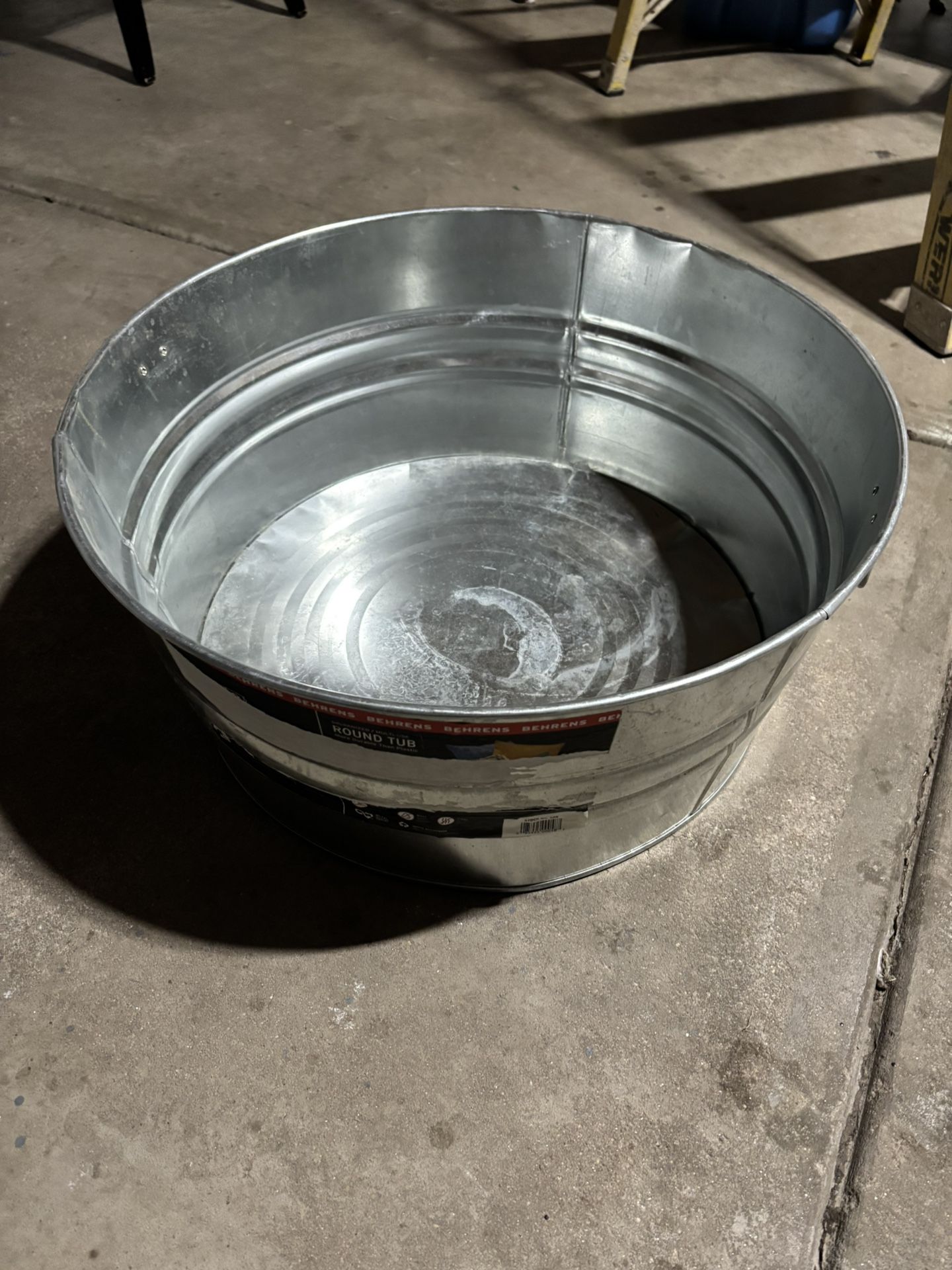 Behrens Galvanized Tub - 17 Gallon