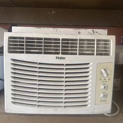     Portable AC unit