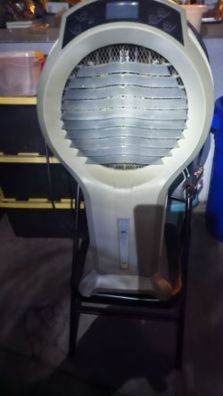 Portable swamp cooler