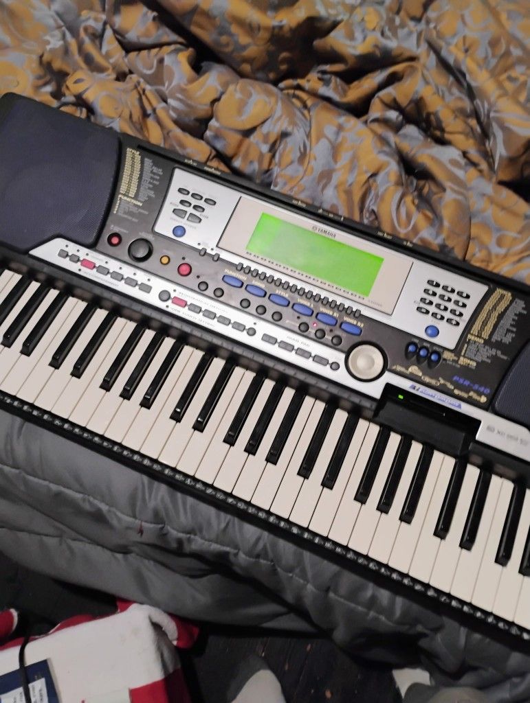 Yamaha Keyboard