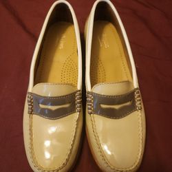 Beige Multi-toned Werjuns Patent Leather Loafers Womens