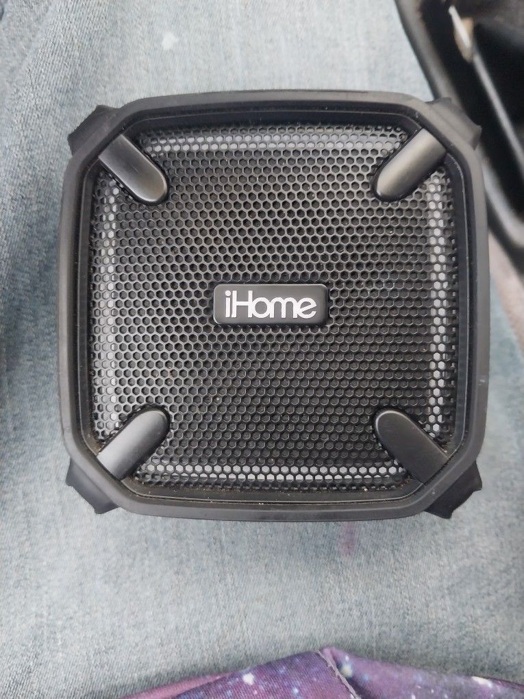 IHome Bluetooth Speaker