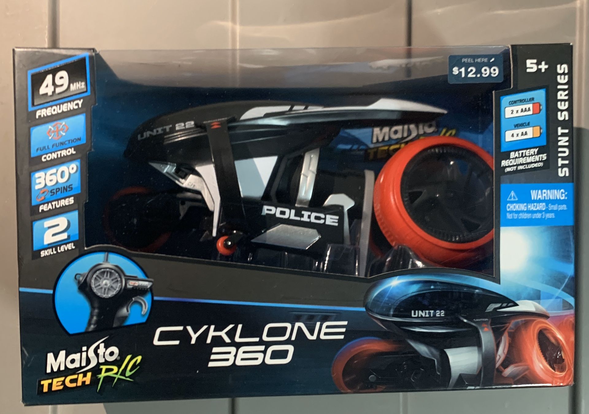 Maisto Tech R/C Cyklone 360 Stunt Series Remote Control Motorcycle Bike