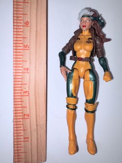 MARVEL LEGENDS X-MEN ROGUE