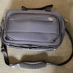 American Tourister Travel Bag
