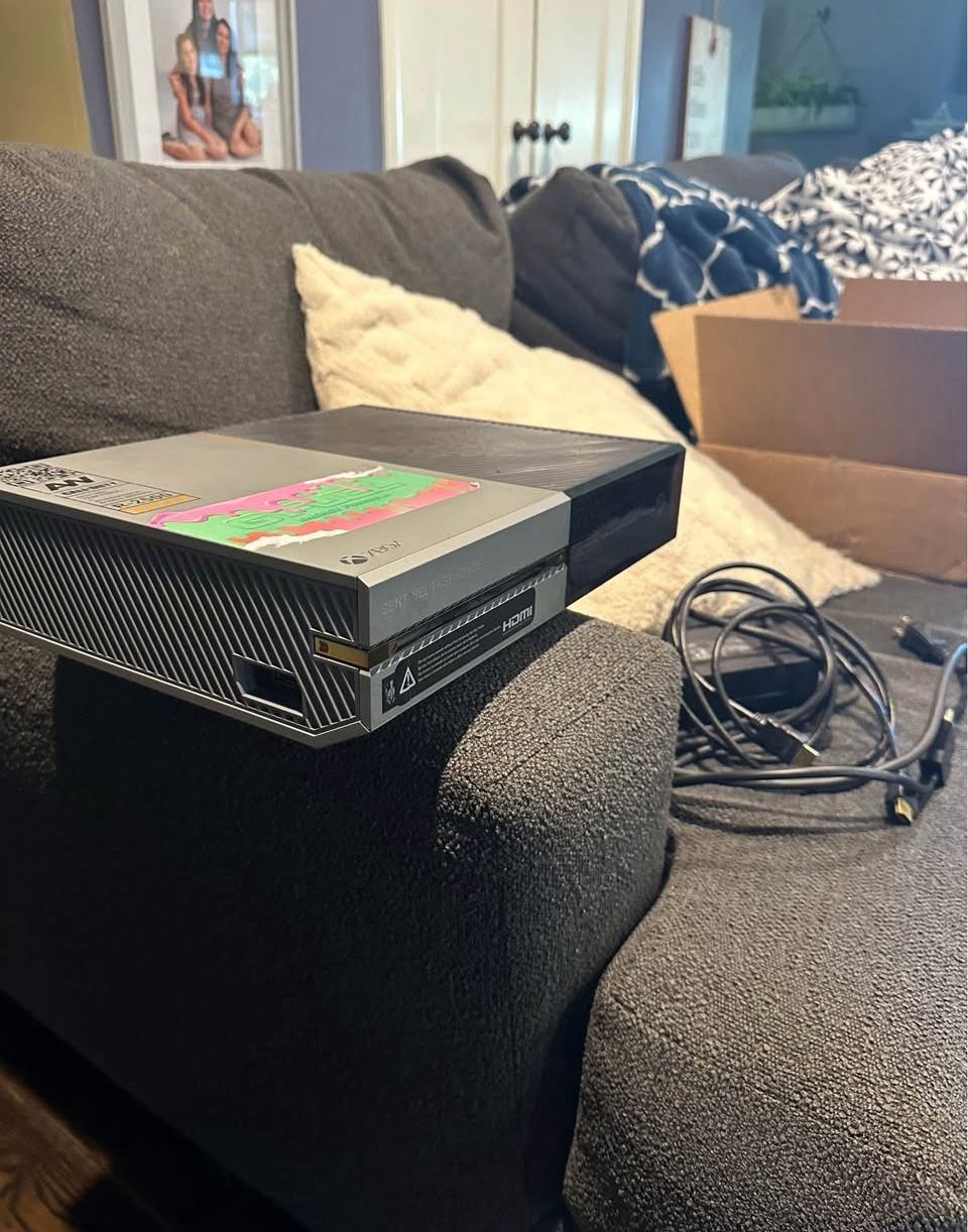 Xbox One Advanced Warfare Edition 1tb