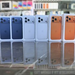 iPhone 17 Pro & iPhone 17 Pro Max ((Take It Home In Payments/ llévatelo a casa en pagos) 