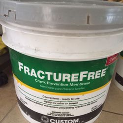 Fracture free crack prevention membrane