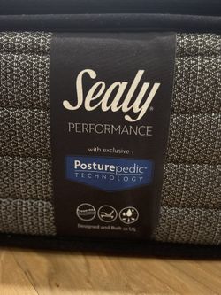 Sealy PERFORMANCE with exclusive Posturepedic