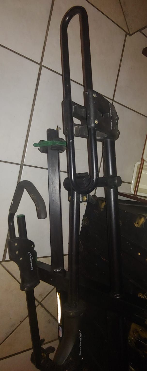 SPORTWORKS TRANSPORT BIKE HITCH RACK for Sale in Surprise, AZ OfferUp