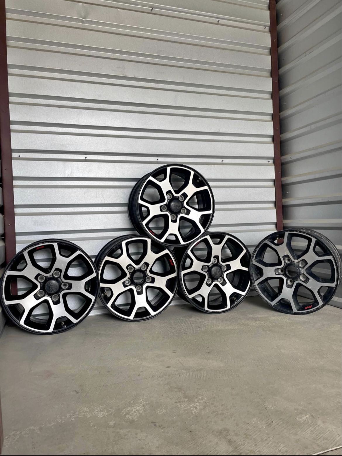 Jeep rubicon rims