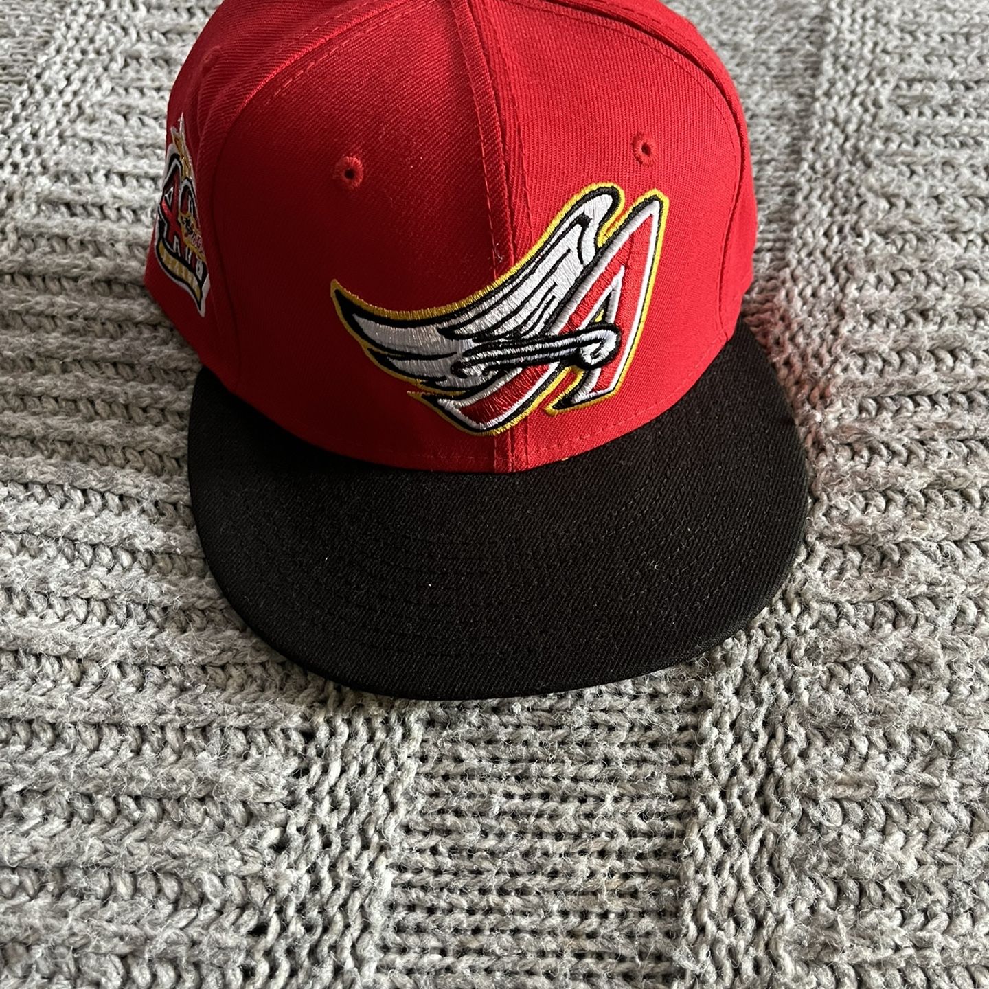 Anaheim Angels Fitted Hat , 40 Year Anniversary Patch. Lavender Bottom. for  Sale in Anaheim, CA - OfferUp