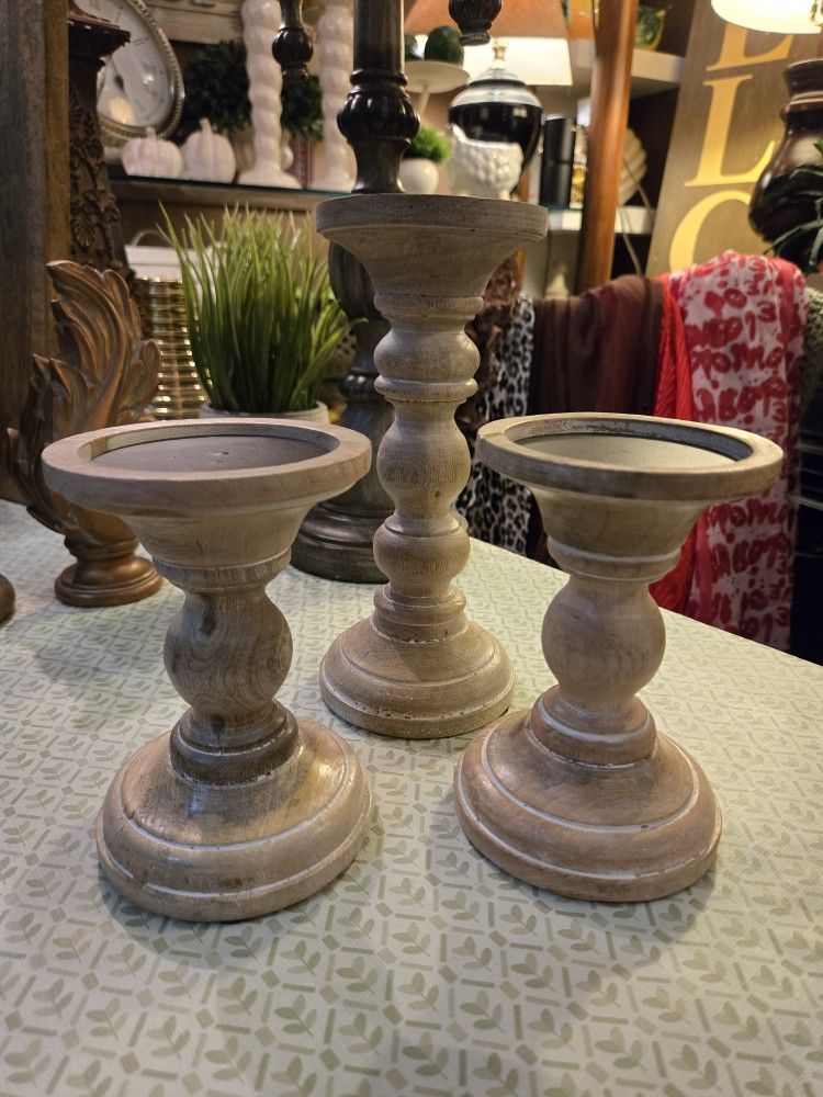 Set Of 3 Wood Mela Artesian Candle Holders 