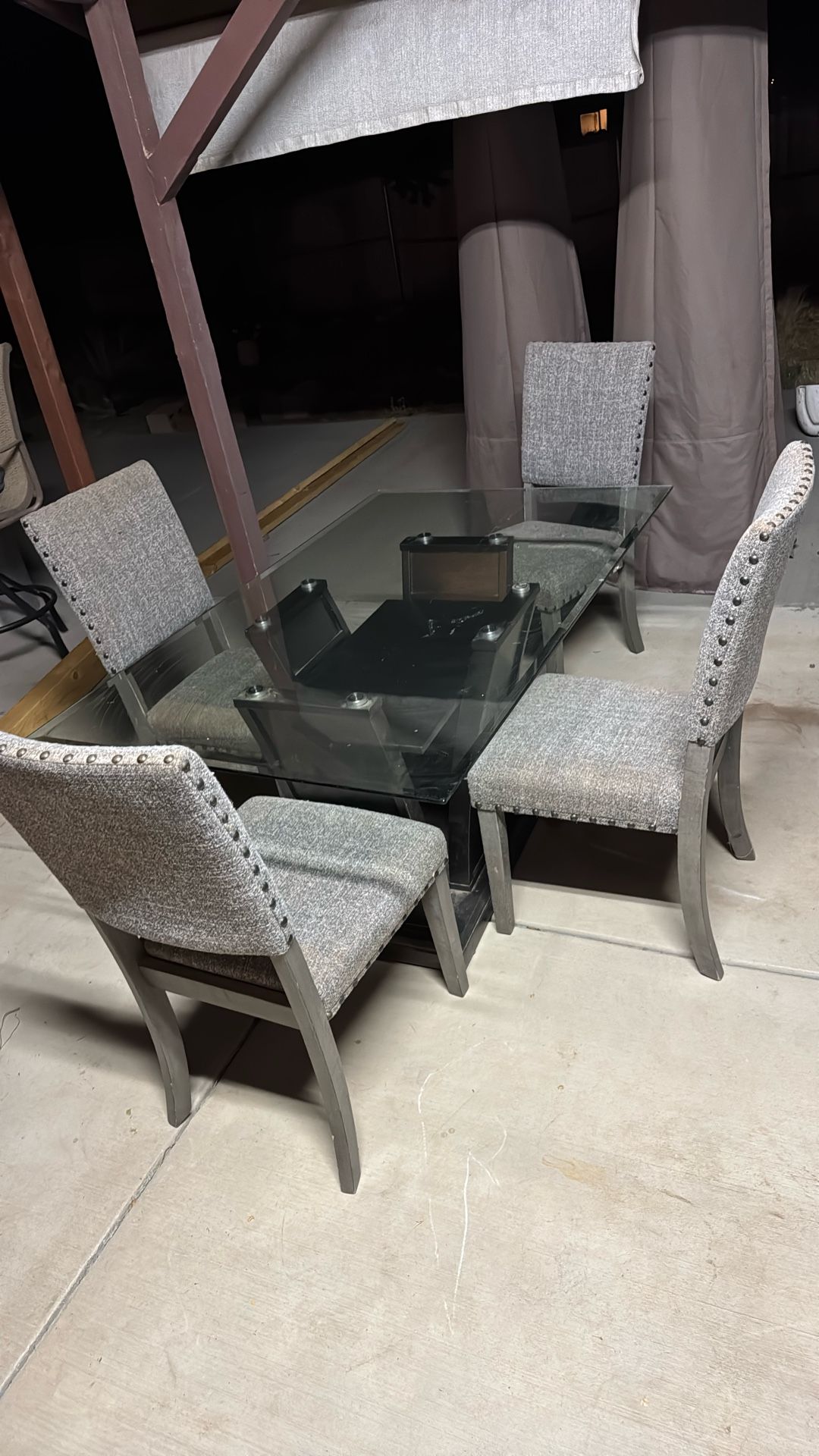 Dinner Table ( 4 Chairs )