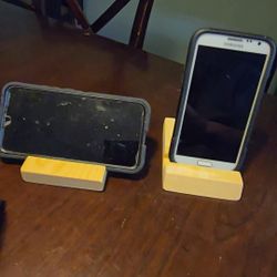 Wooden Cell Phone/iPad HOLDER/STAND