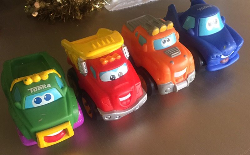 Lot of 4 Tonka Chuck & friends Hasbro wheel pals cars trucks