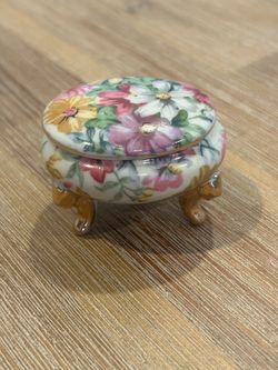 Vintage Floral Porcelain Trinket Box with Gold Feet