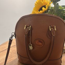 Dooney & Bourke Bag 