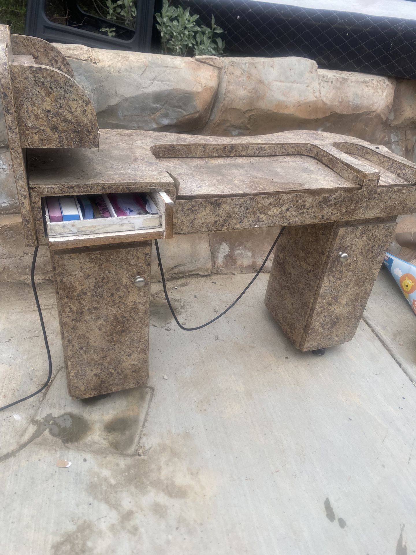 Professional Nail Tech Station