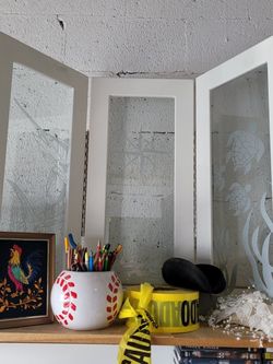 Etched Glass Decor Trifold