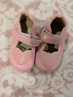 Pink Heart Toddler Shoes in Size 5