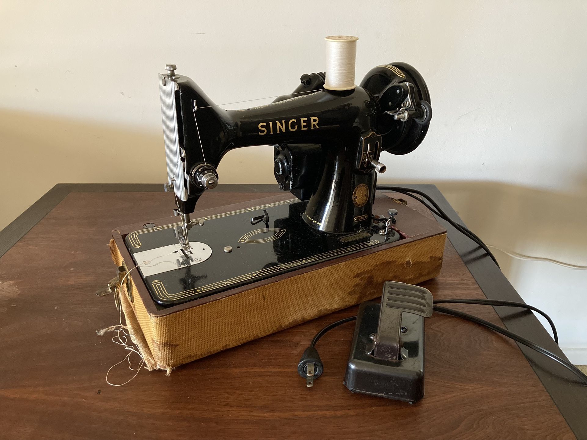Vintage Singer Sewing Machine