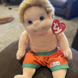Beanie Kids. “Buzz”