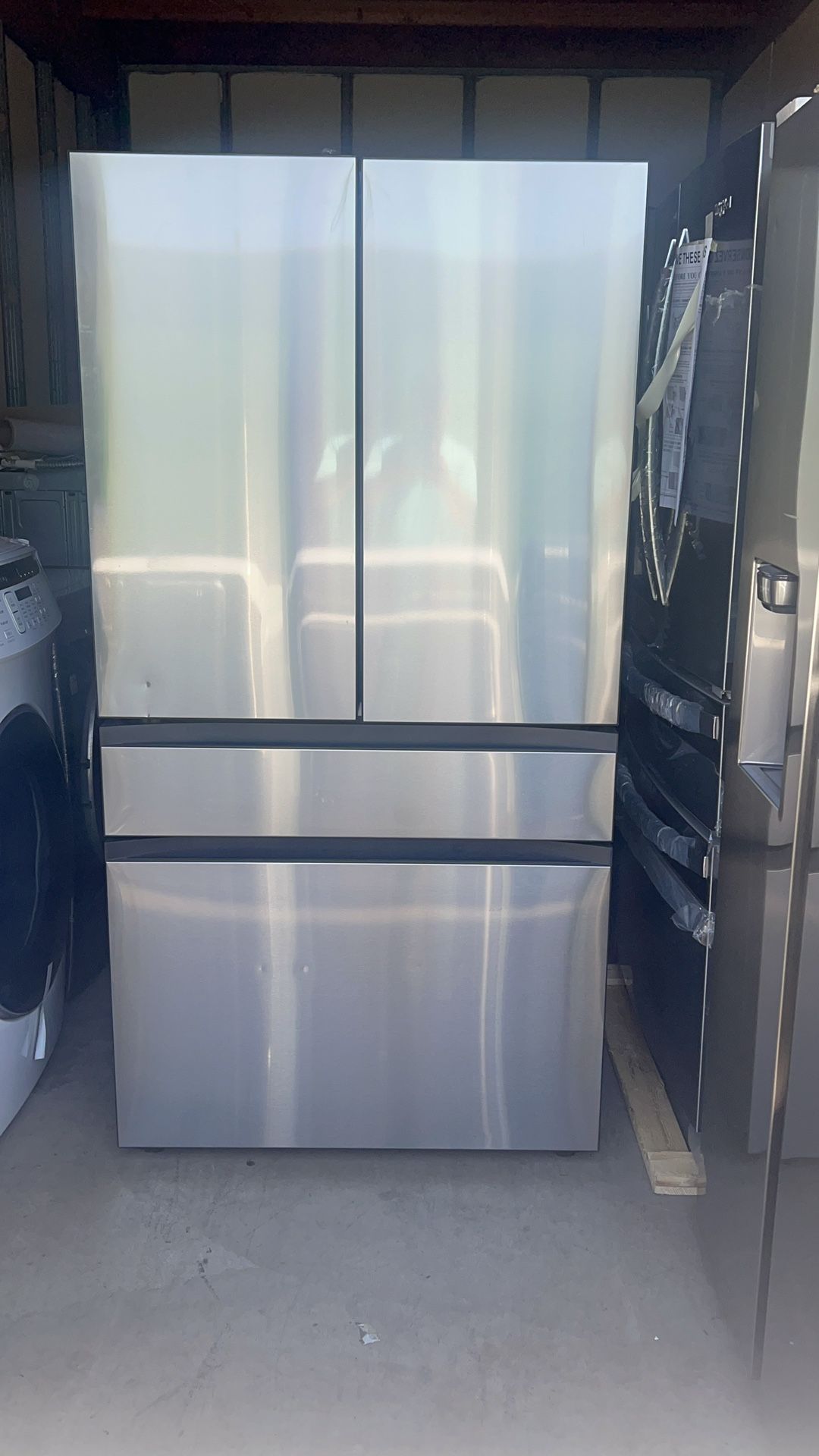 Samsung Refrigerator Stainless Stee In Good 1450