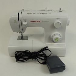 SINGER Tradition Sewing Machine 2277
