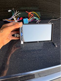 Touch screen radio - bass