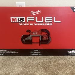 Milwaukee 5in Bandsaw 