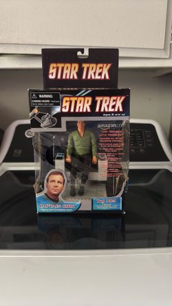 Star Trek Captain Kirk Figure With Command Chair