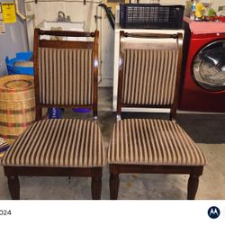 2 Like New Chairs