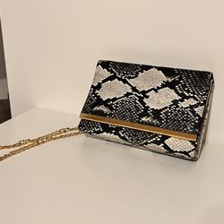 Beautiful Imitation Snake Skin Purse 