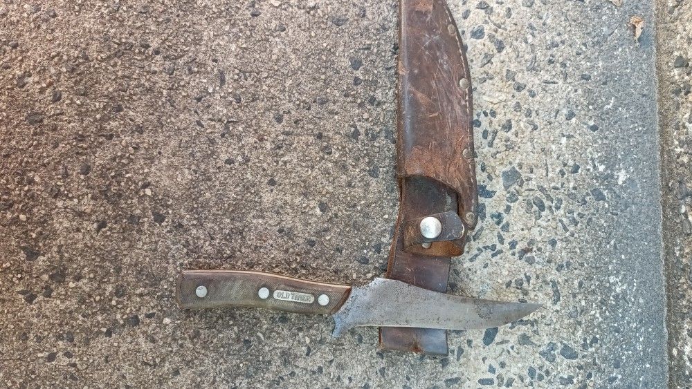 Schrade Walden Knife