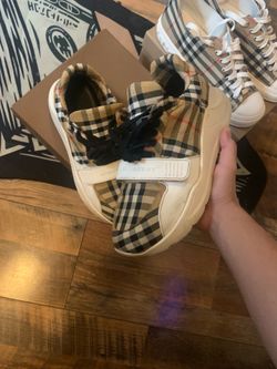 Burberry shoes