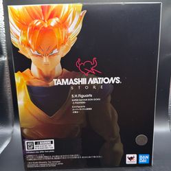 S.H.Figuarts Super Saiyan Son Goku Z Fighters Tamashii Nations Store Exclusive Dragon Ball Z