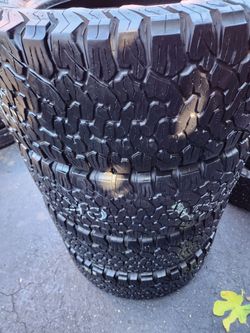 Selling (4] tires 35x12.50r20 bfgoodrich all terrain ko2