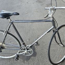 kawahara Carrera sport 27 1  1/4  road bike in Reseda ca 