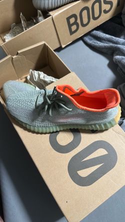 Yeezy boost 350 V2