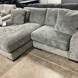 Plush Sectionals Sofas Couchs 