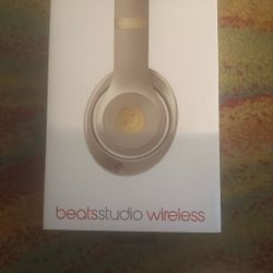 Beats Wireless Headphones Gold
