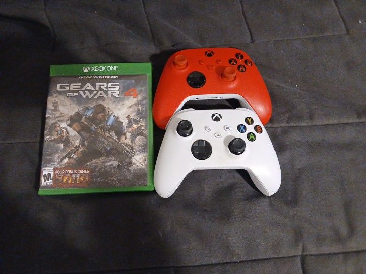 Xbox One Controllers And Gears Of War 4